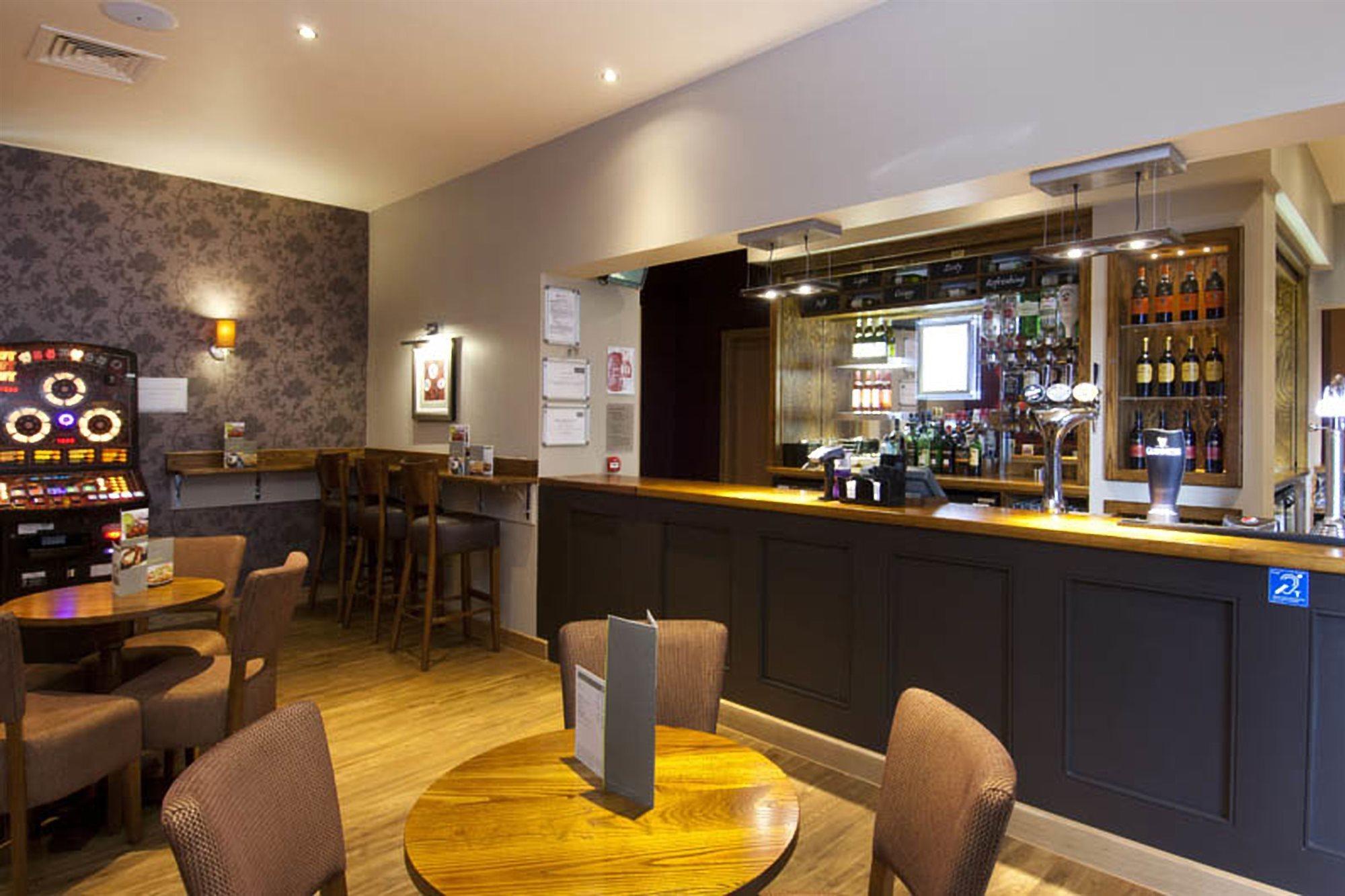 Premier Inn Manchester City ภายนอก รูปภาพ