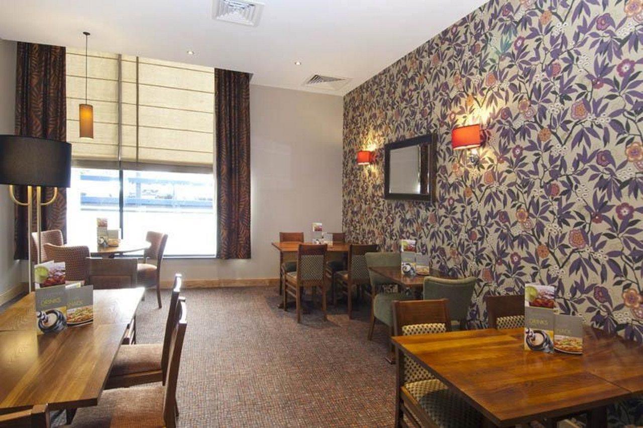 Premier Inn Manchester City ภายนอก รูปภาพ