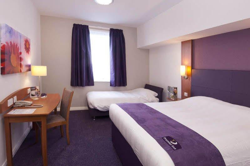Premier Inn Manchester City ภายนอก รูปภาพ